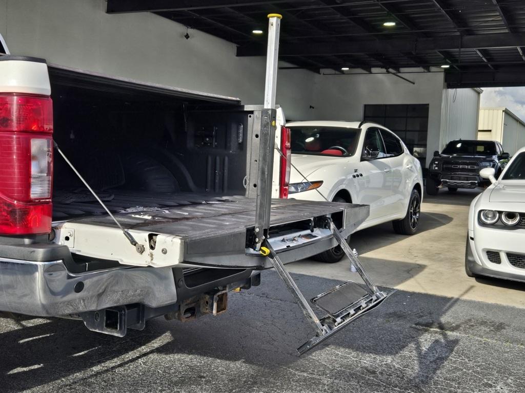 2020 Ford F-350 photo 13