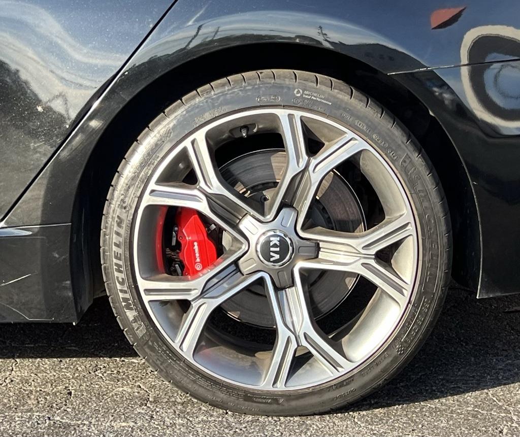 2020 Kia Stinger GT2 photo 3