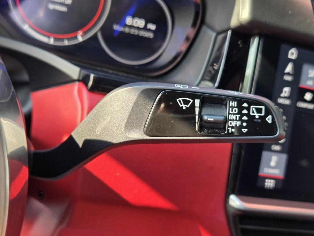 2019 Porsche Cayenne Base photo 28