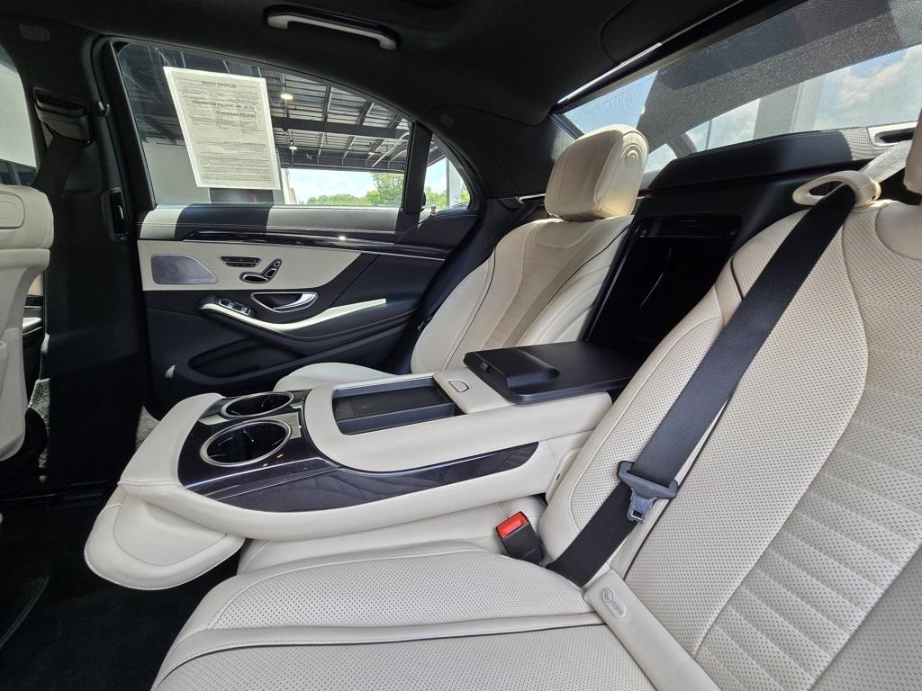 2019 Mercedes Benz S 560 photo 15