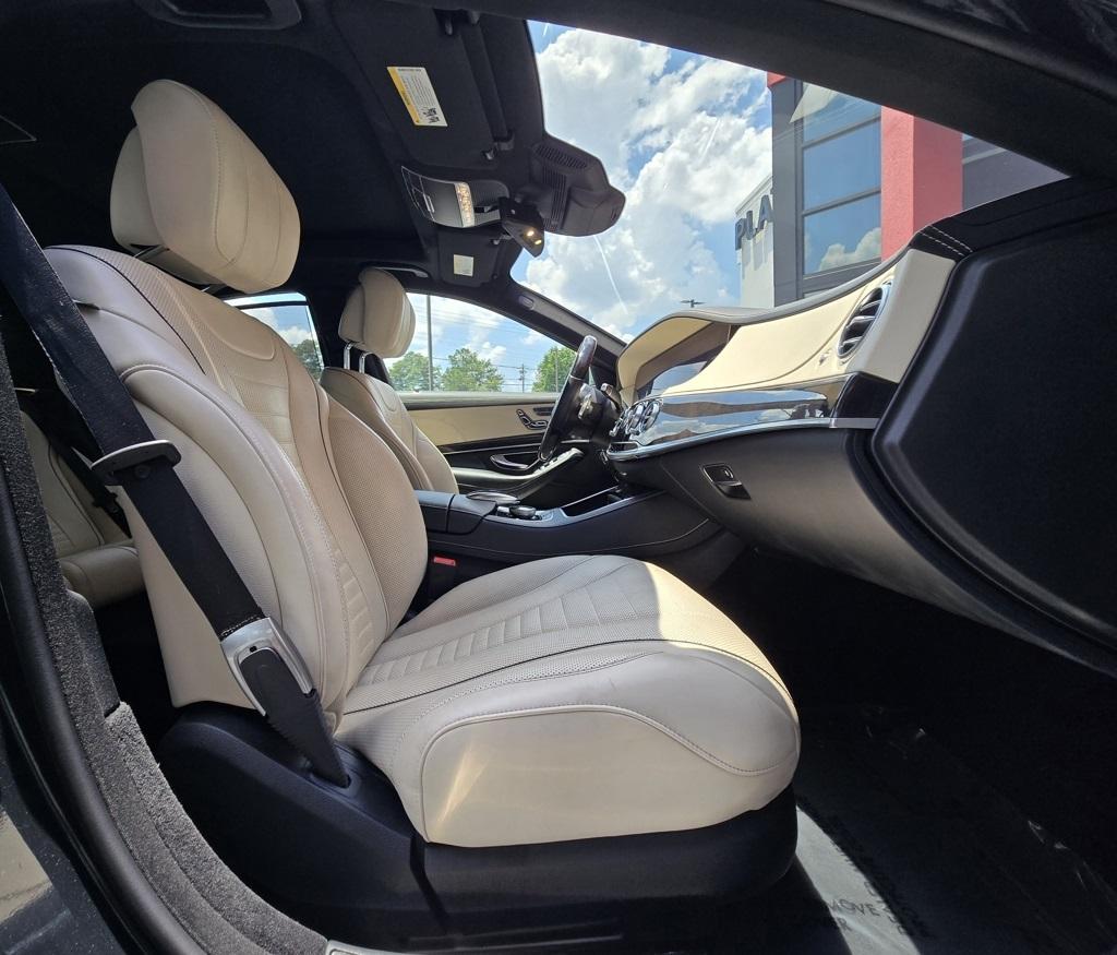 2019 Mercedes Benz S 560 photo 25