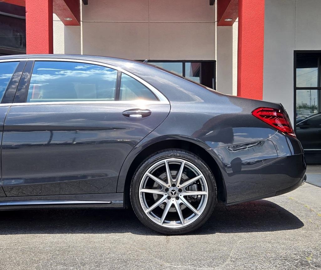 2019 Mercedes Benz S 560 photo 2