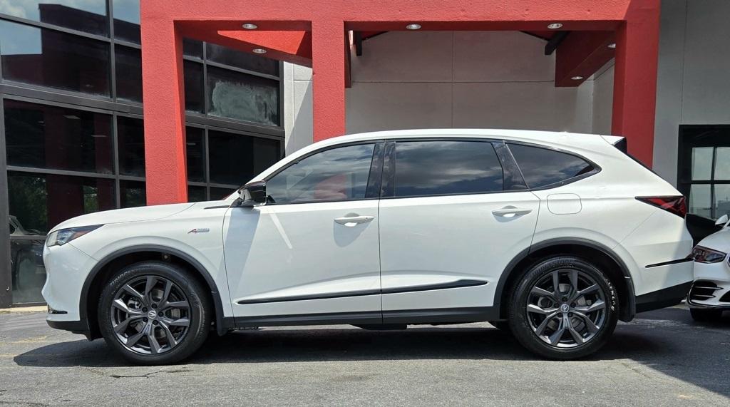 2022 Acura MDX A-Spec photo 3