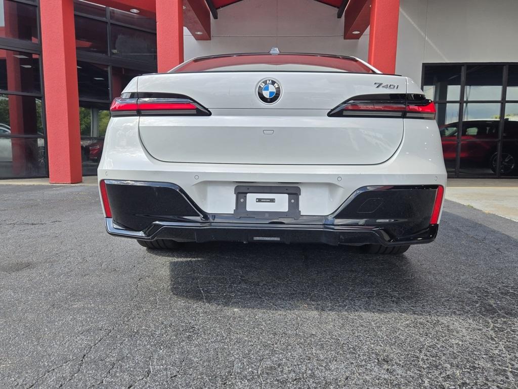 2023 Bmw 740i photo 6