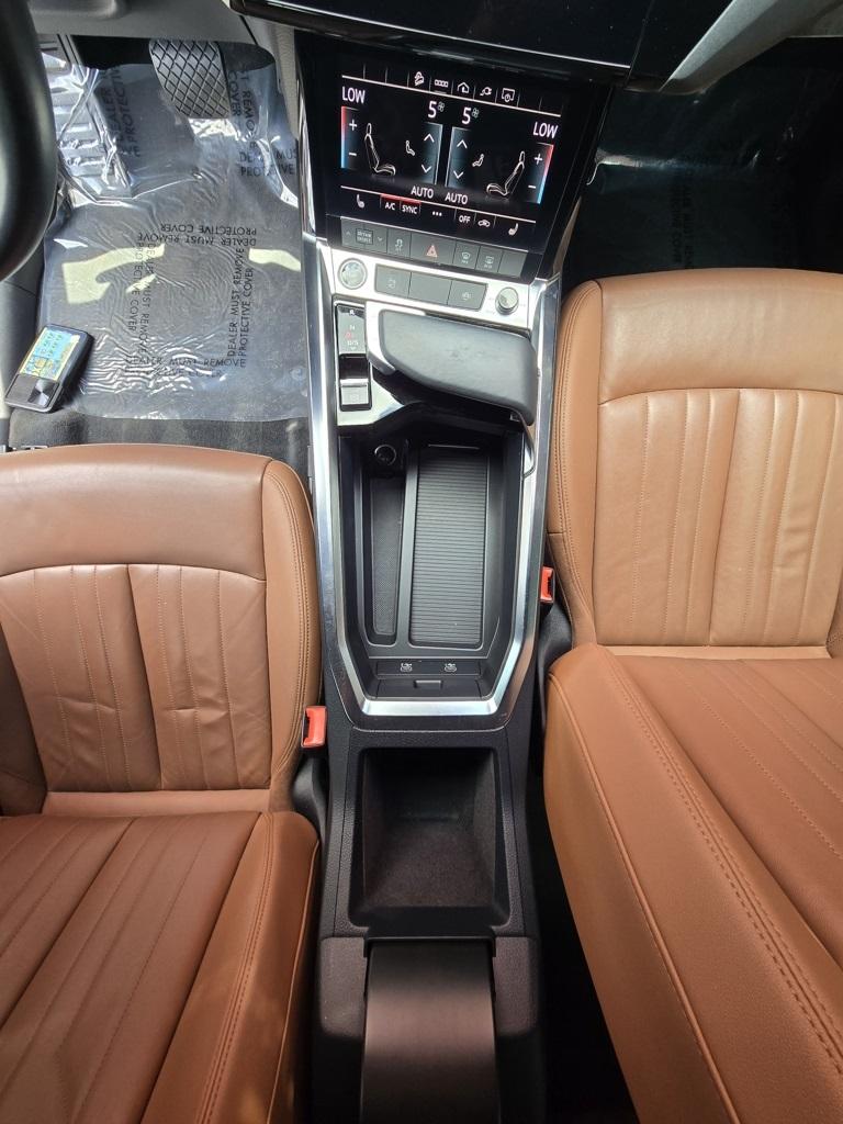 2021 Audi e-tron Premium photo 35