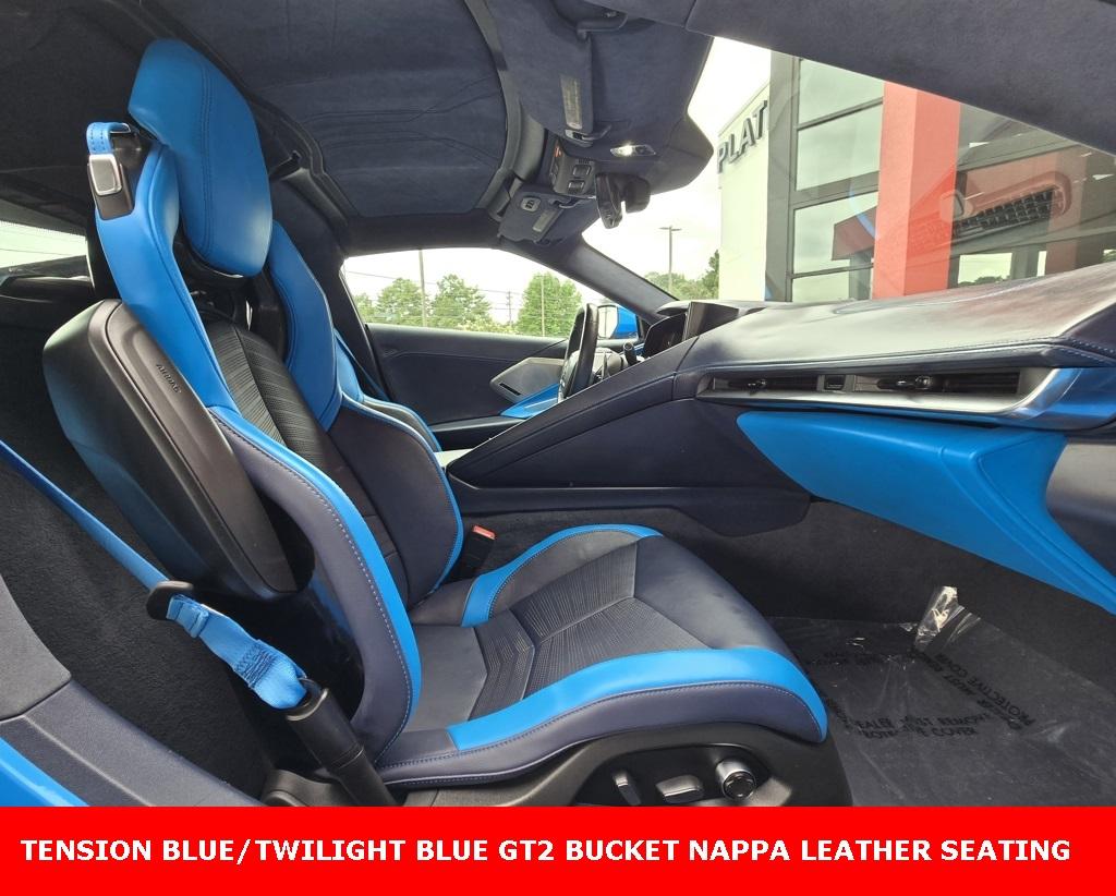 2022 Chevrolet Corvette Stingray photo 2