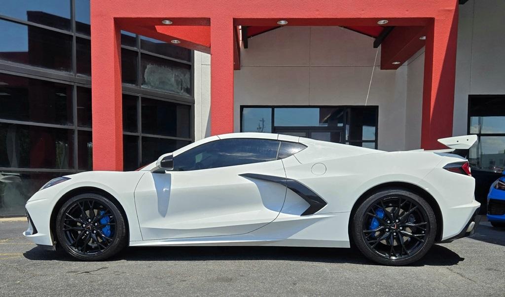 2023 Chevrolet Corvette Stingray photo 2