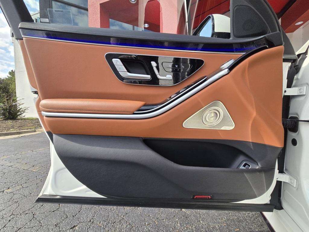 2023 Mercedes Benz S 580 4MATIC photo 13
