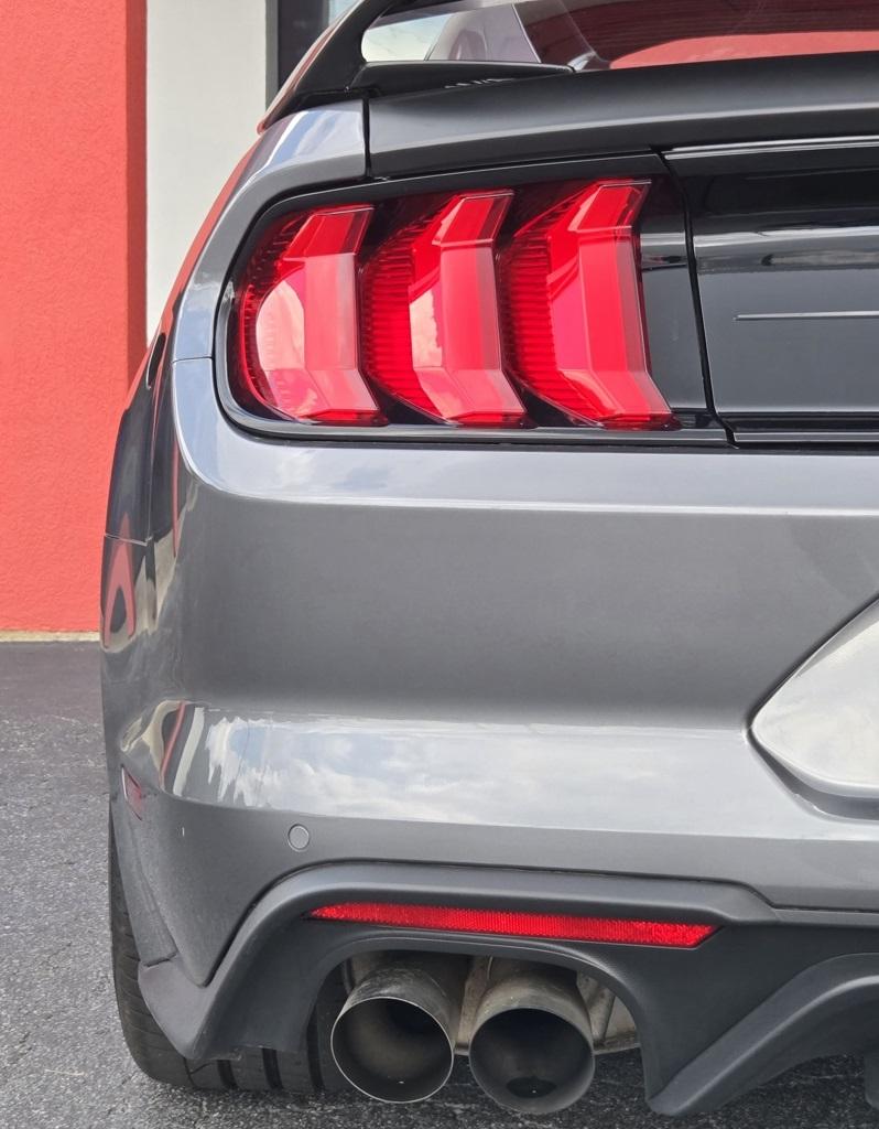 2021 Ford Mustang GT Premium photo 9