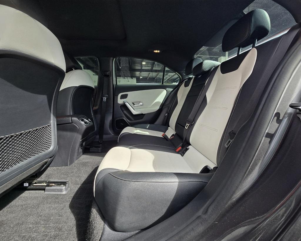 2021 Mercedes Benz A 220 photo 14