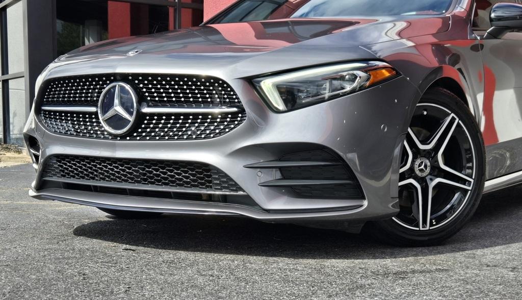 2021 Mercedes Benz A 220 photo 2