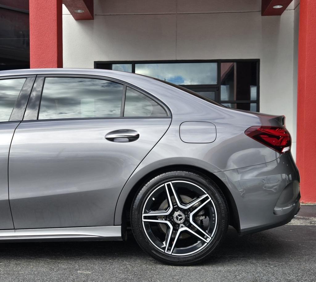 2021 Mercedes Benz A 220 photo 5