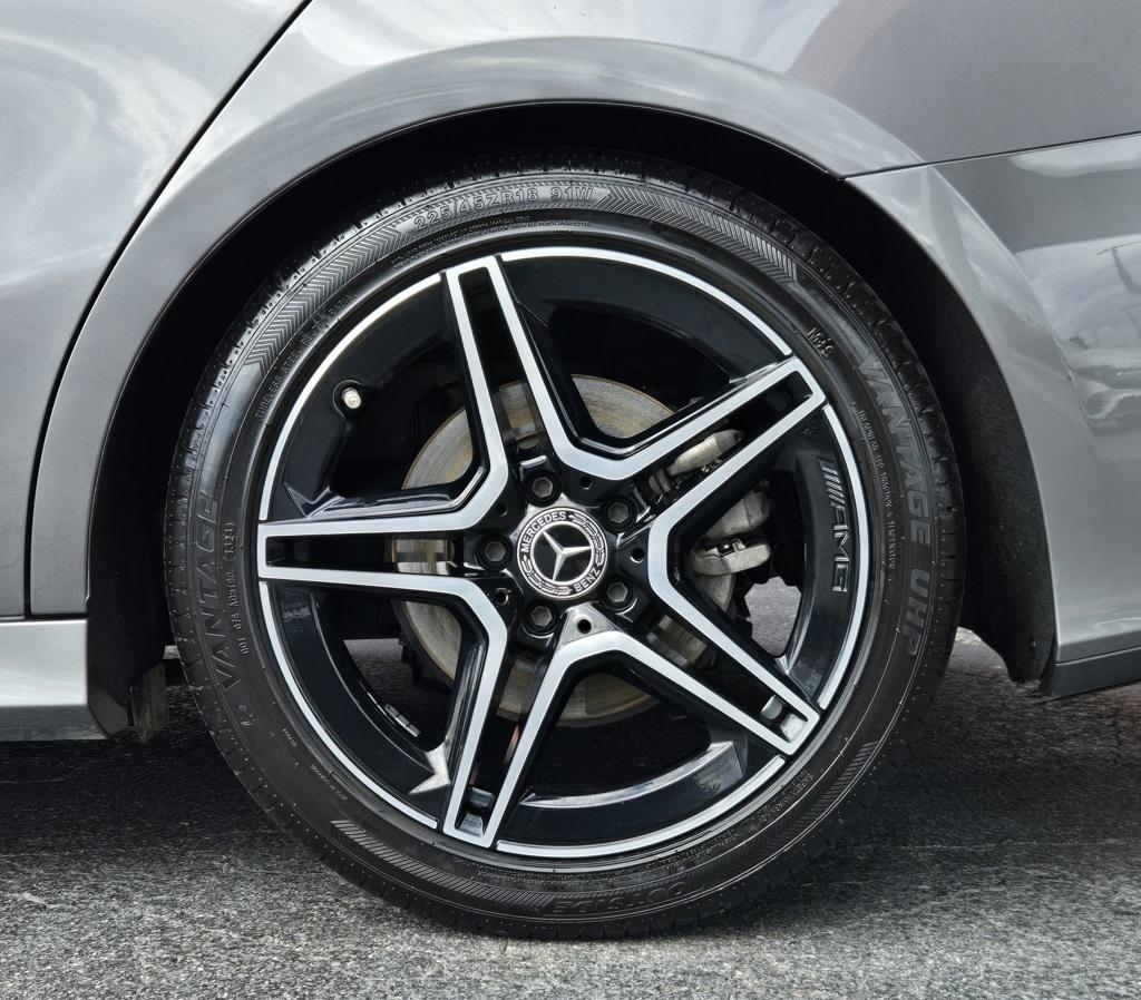 2021 Mercedes Benz A 220 photo 6