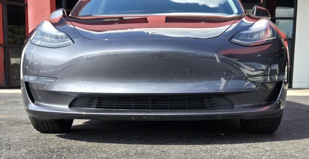 2019 Tesla Model 3 Long Range photo 11
