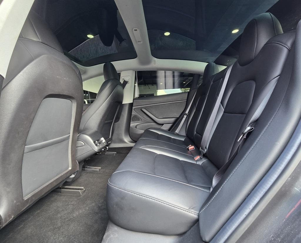 2019 Tesla Model 3 Long Range photo 14