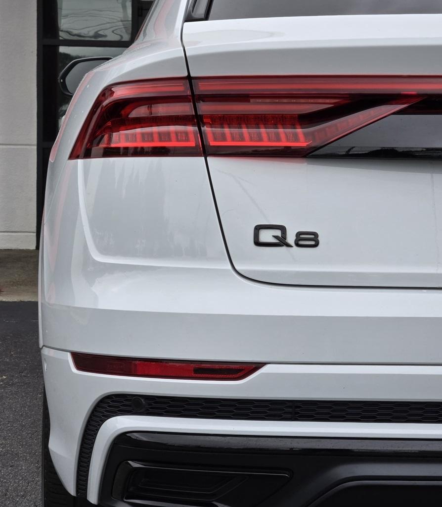 2021 Audi Q8 55 Premium Plus photo 5