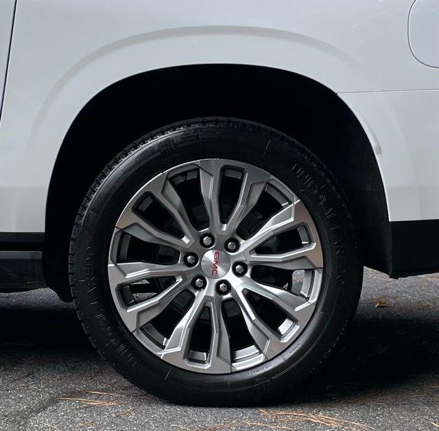2022 GMC Yukon XL Denali - Photo 8
