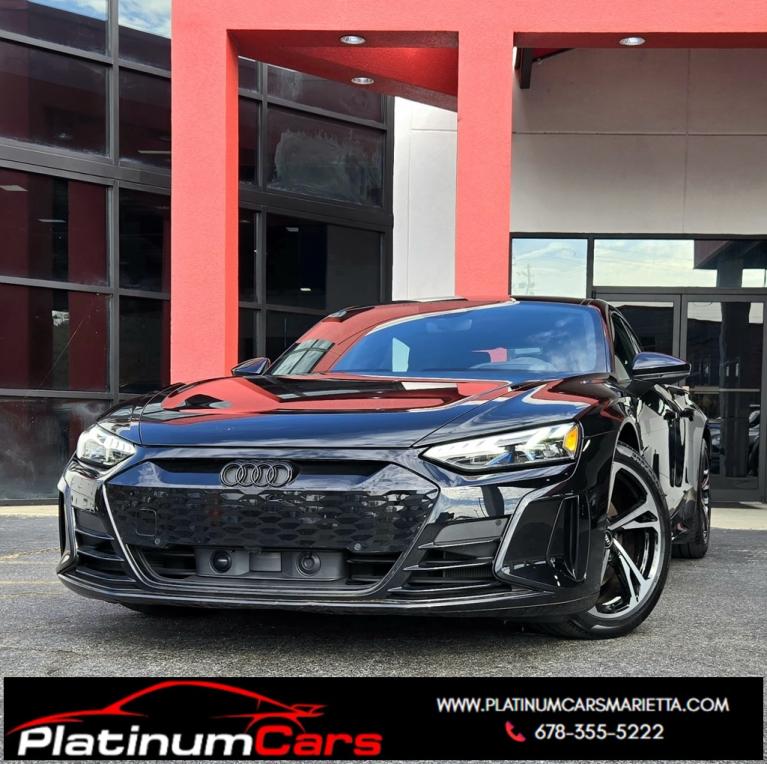 2022 Audi e-tron GT Premium Plus's photo