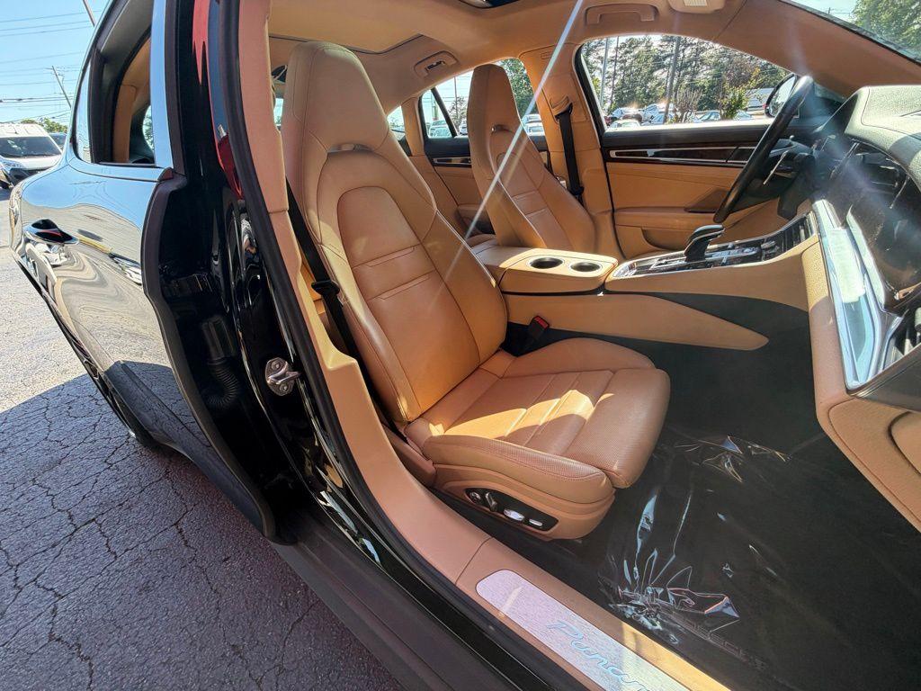 2021 Porsche Panamera Base - Photo 39