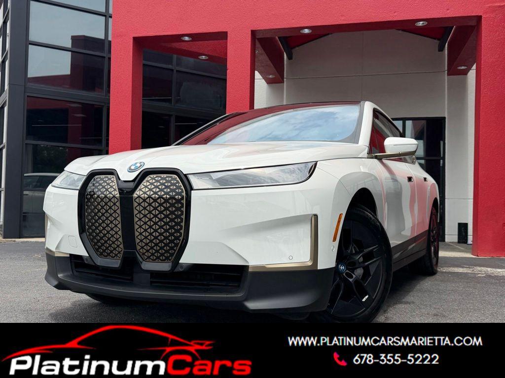 2023 BMW iX xDrive50's photo