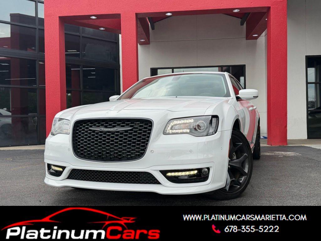 2023 Chrysler 300 Touring L RWD's photo