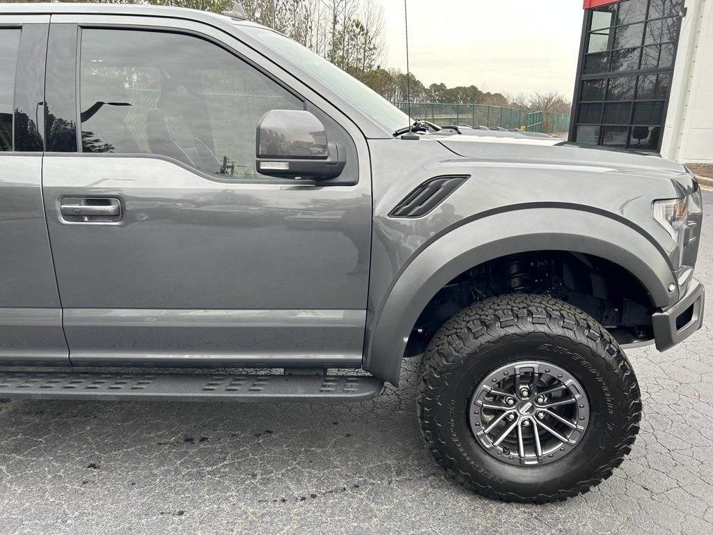 2020 Ford F-150 Raptor photo 18
