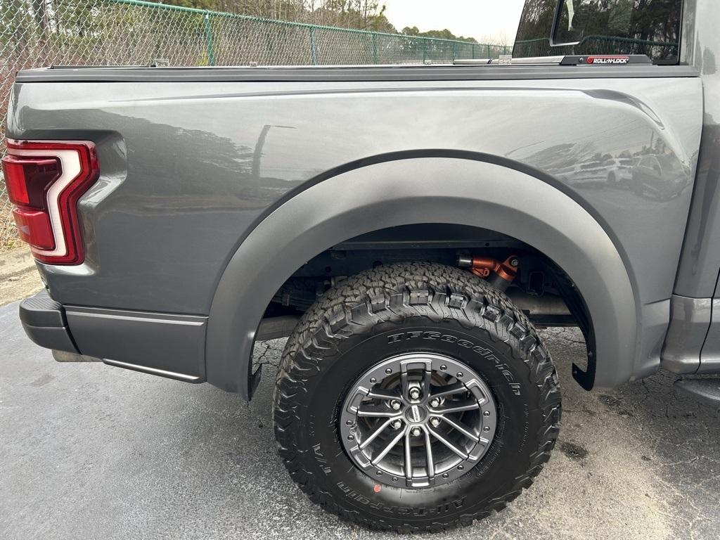2020 Ford F-150 Raptor photo 20