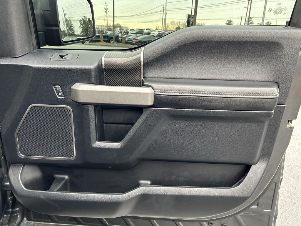 2020 Ford F-150 Raptor photo 38