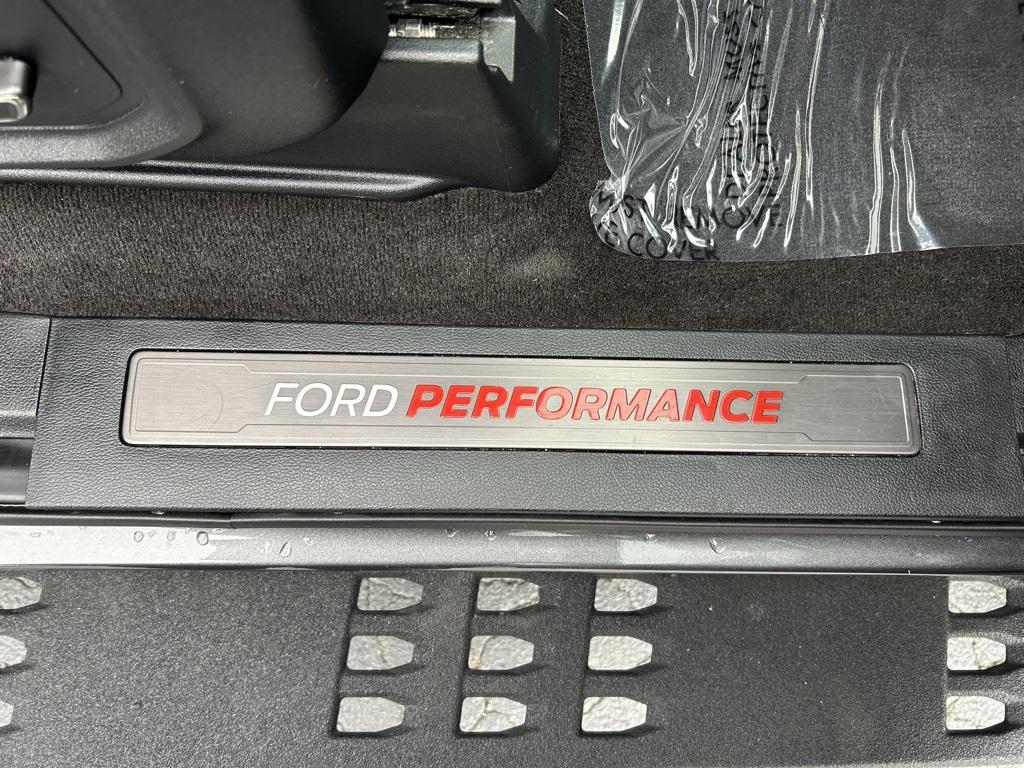 2020 Ford F-150 Raptor photo 43