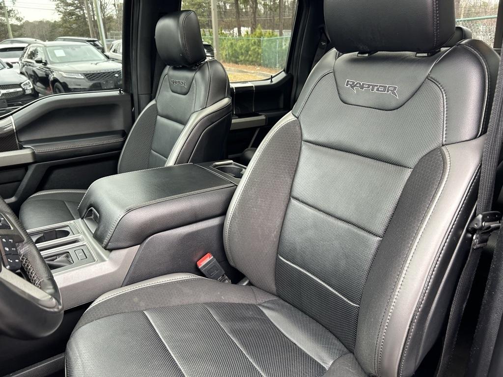 2020 Ford F-150 Raptor photo 47